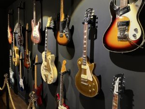 各種ハイエンドエレキギター、リコレクションズ楽器店：島根県出雲市